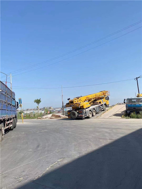 汉阴县25吨吊车的租赁价格大概是多少？